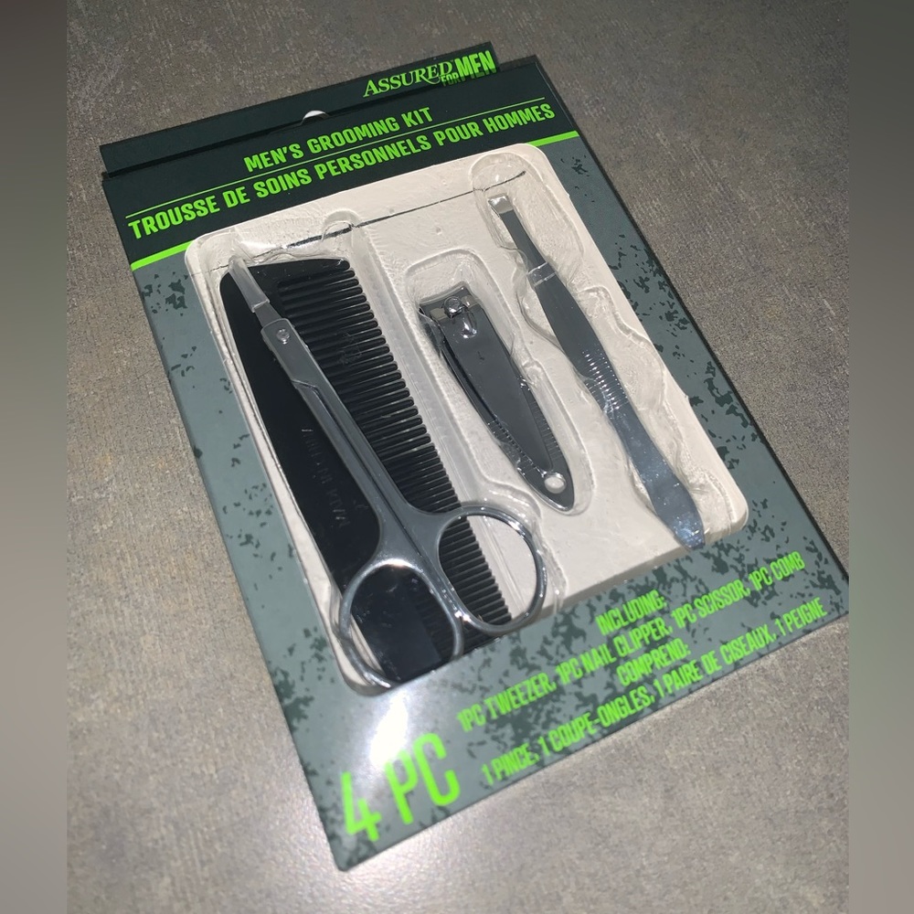 Men’s grooming kit : 4 piece